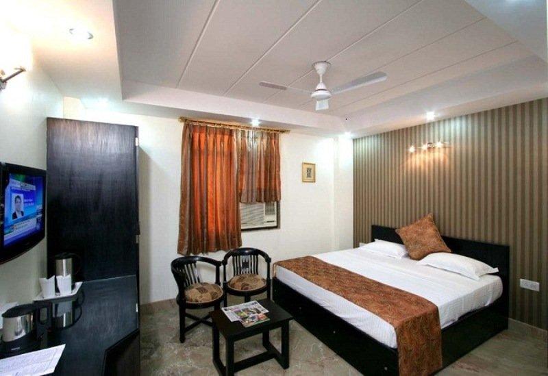 Fabexpress Jeniffer Inn Delhi  Exterior photo