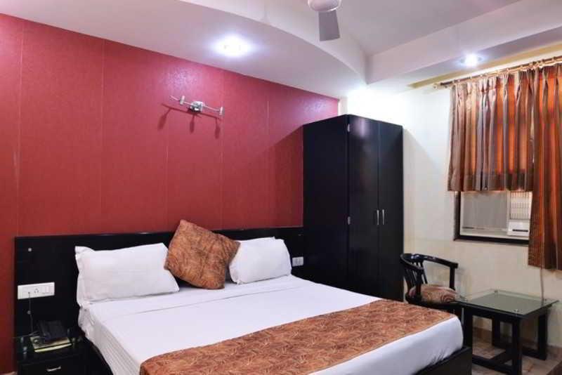 Fabexpress Jeniffer Inn Delhi  Exterior photo
